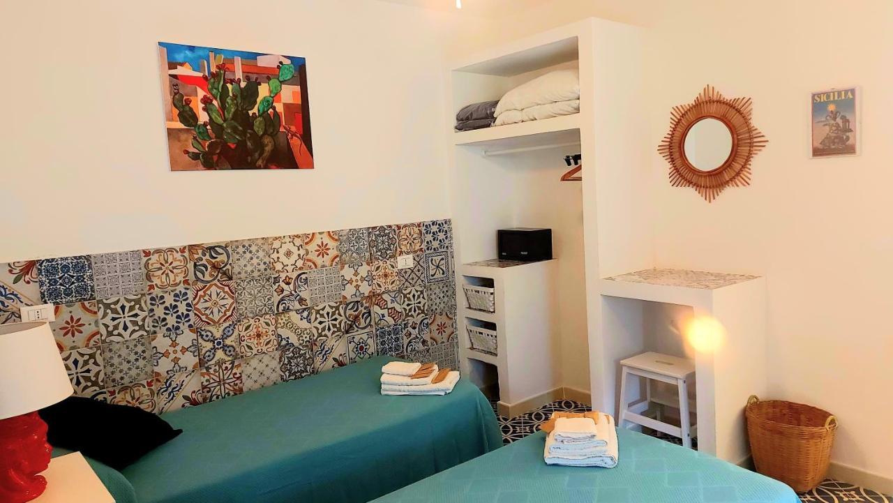 Vfh Villa Flavia Eco B&B - 50 Metri Dal Mare Santa Flavia Exterior foto
